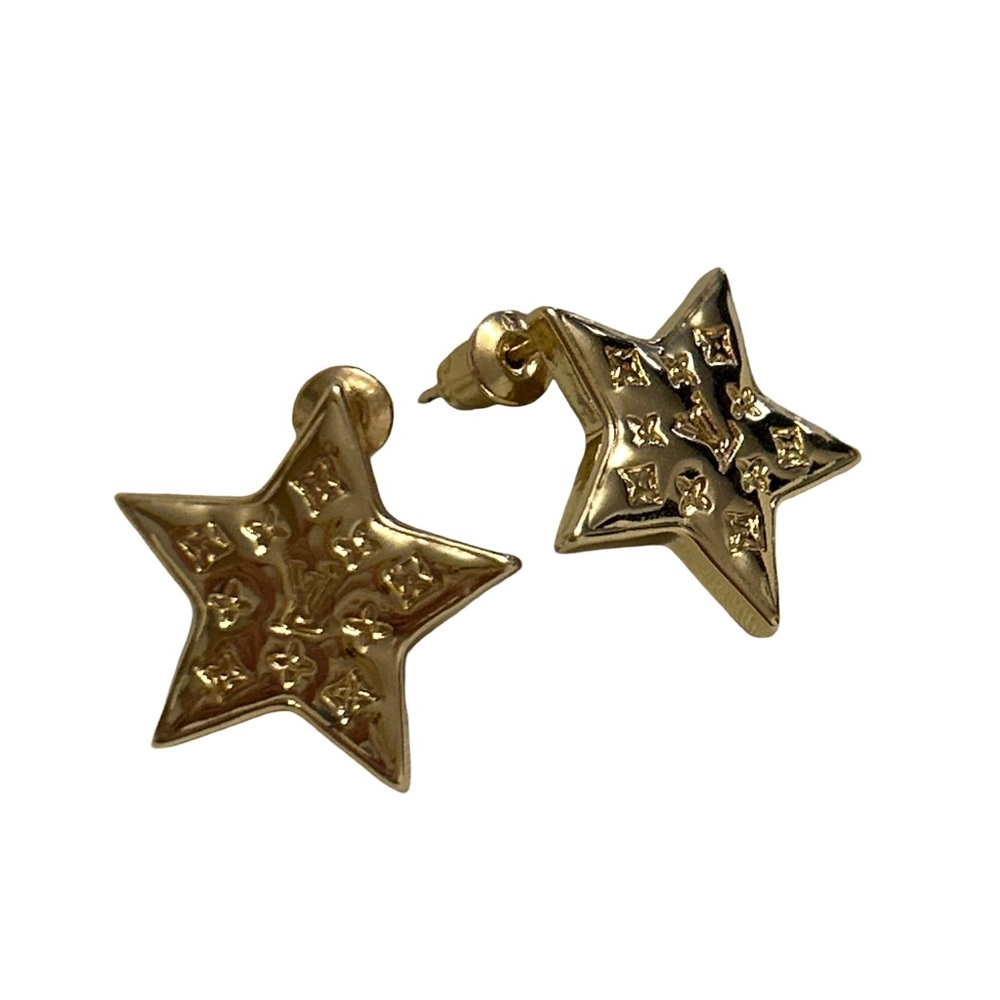 Elegant Gold Star Earrings